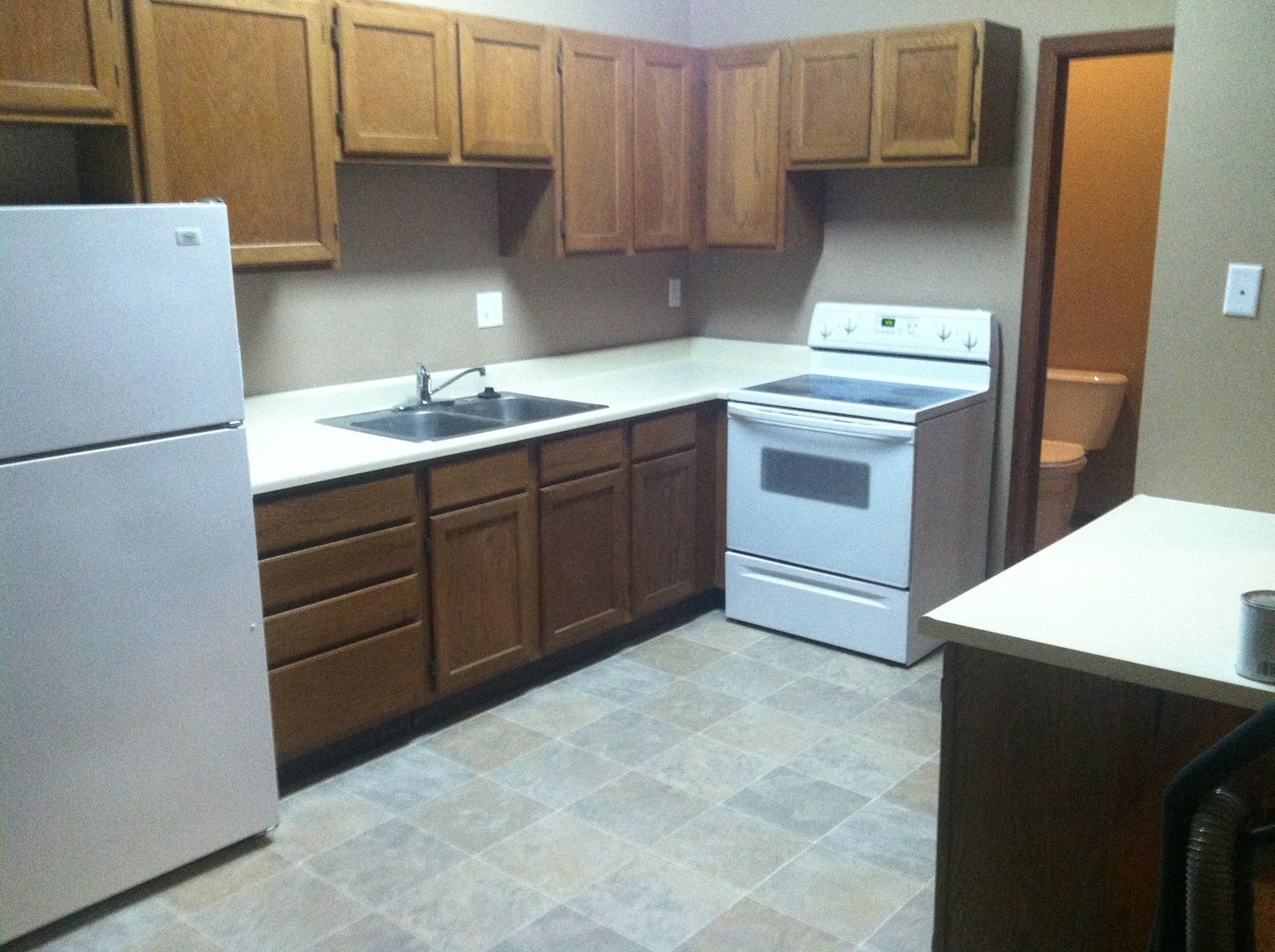 Lincoln Apartment: No. 48th & St. Paul