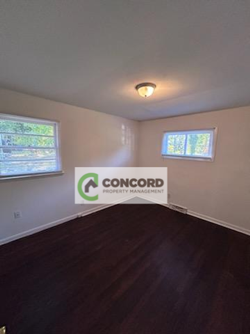 4204 Kildare Dr, Greensboro, NC 27405