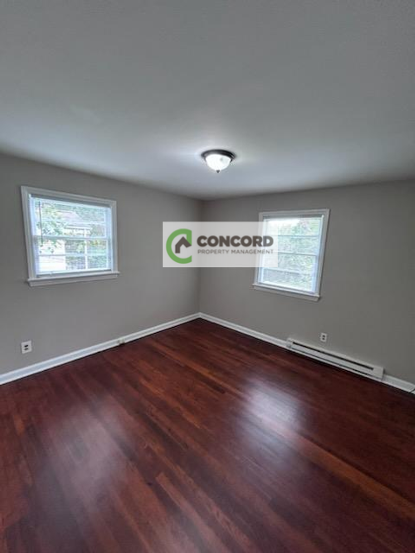 2607 Belmar St, Greensboro, NC 27407