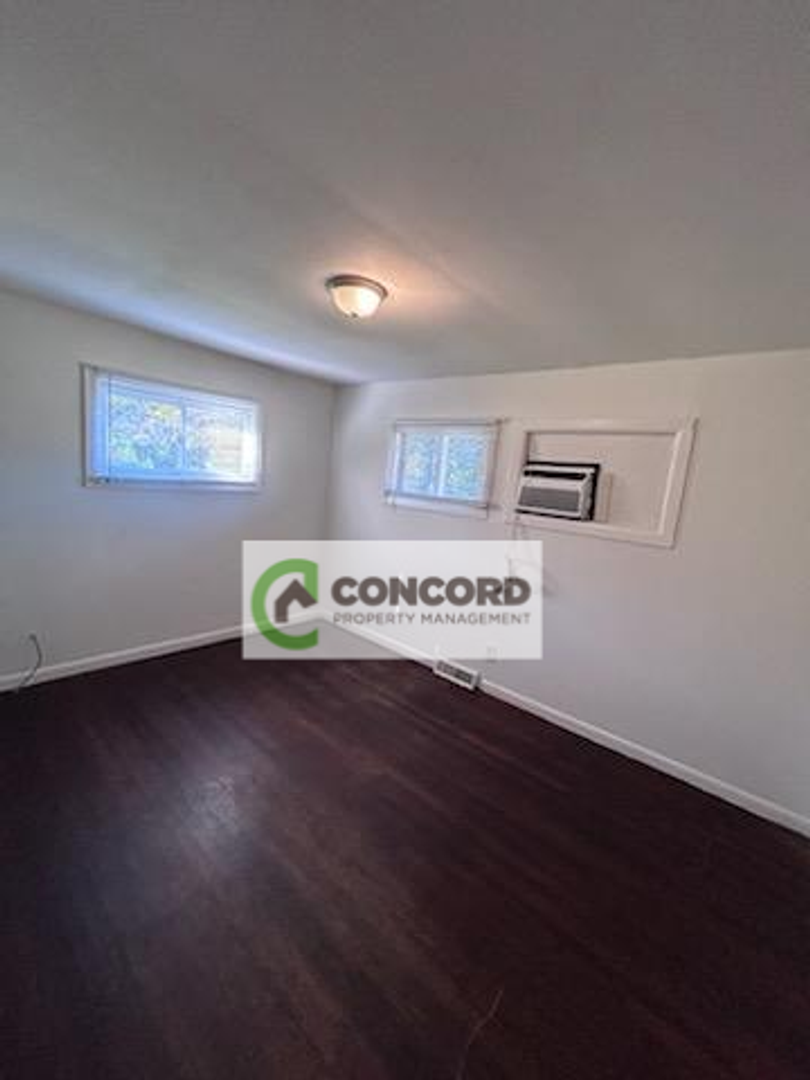 4204 Kildare Dr, Greensboro, NC 27405