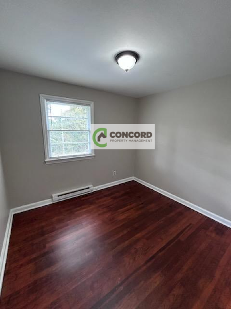 2607 Belmar St, Greensboro, NC 27407