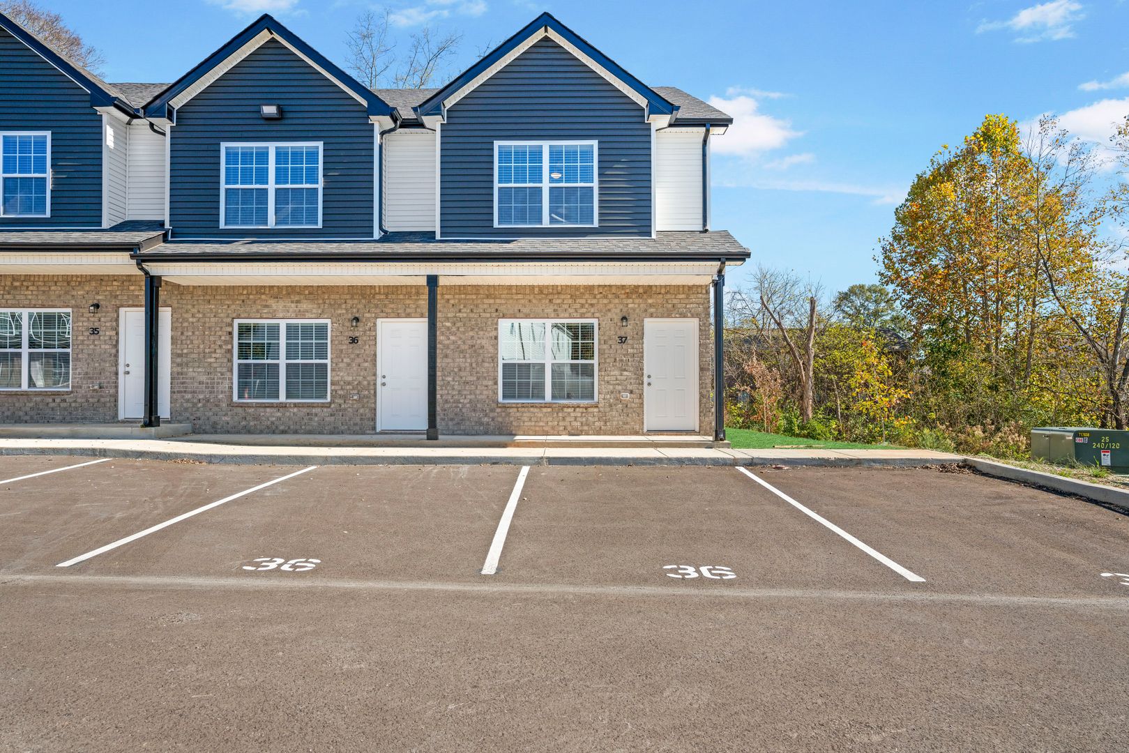 Clarksville Apartment: 2500 Tiny Town Rd