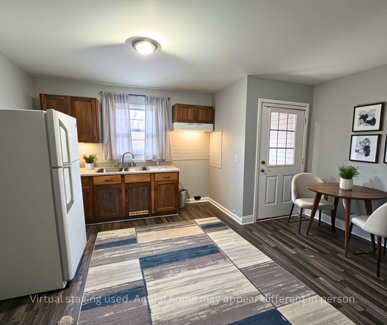 615 5th Ave E Apt B 7 of 12