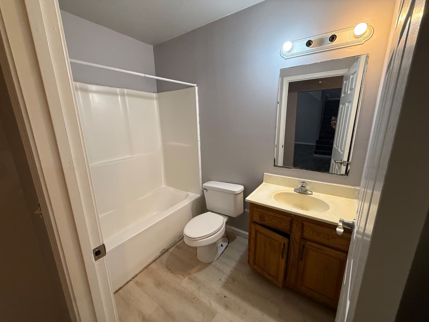 615 5th Ave E Apt B 10 of 12