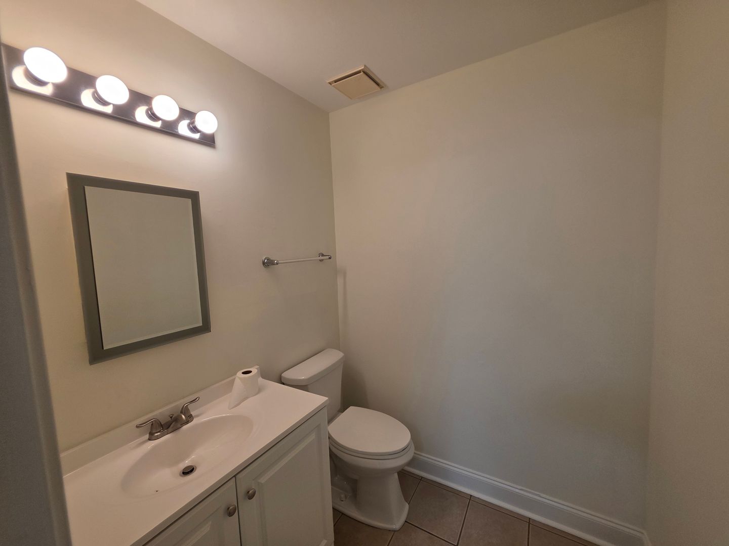 4 Bedroom Townhome in River Plantation | Pool, Tennis, Water Included 6 of 12