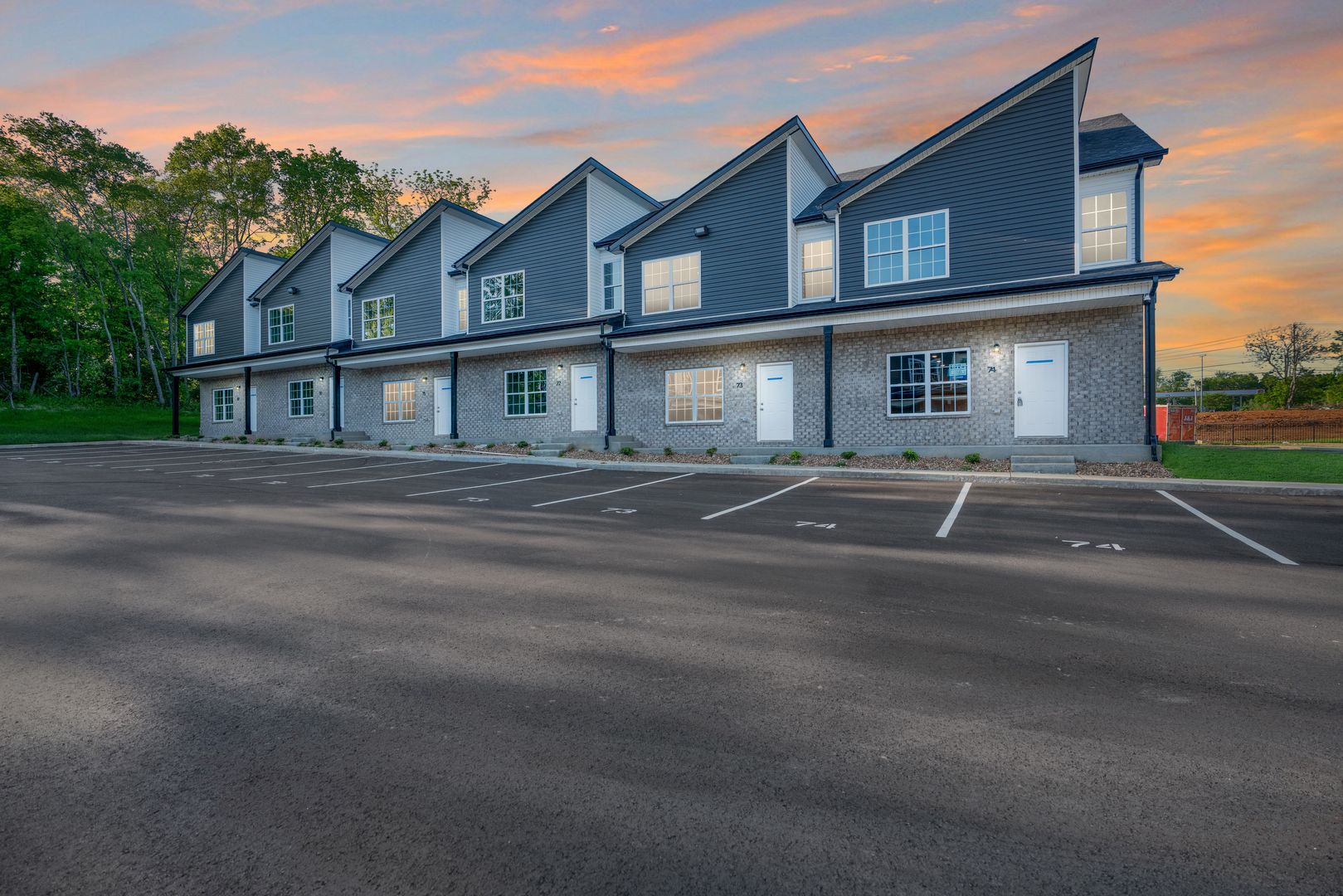 Clarksville Apartment: 2500 Tiny Town Rd