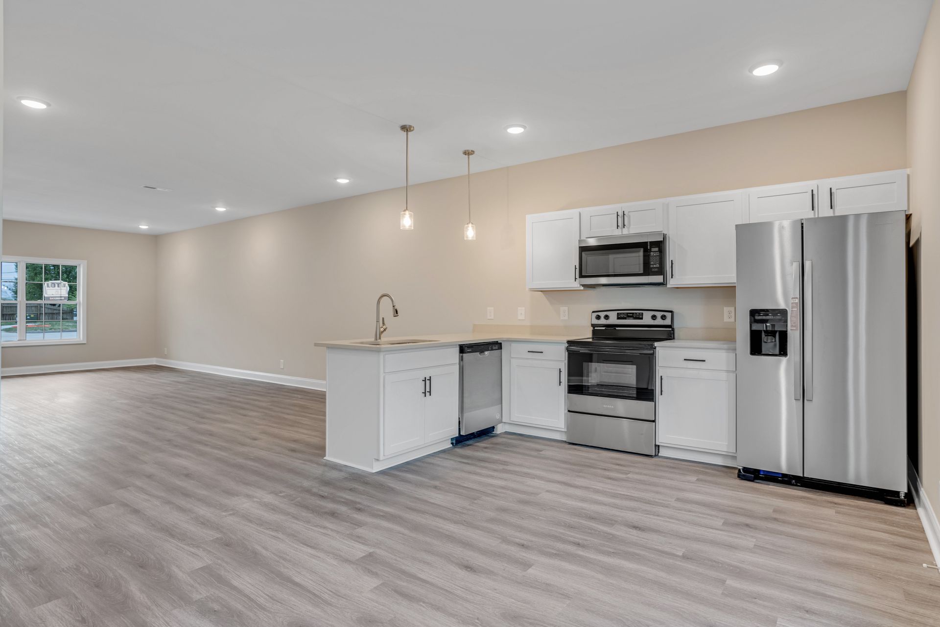 Excell Pointe 2 Bedroom Townhomes 12 of 12