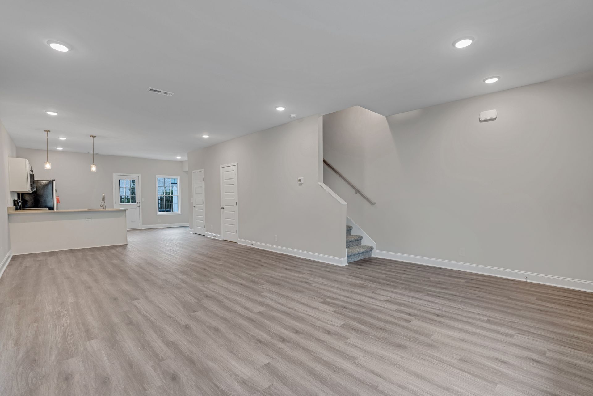 Excell Pointe 2 Bedroom Townhomes 5 of 12