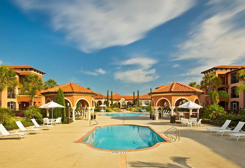 Orlando House: 5566 MetroWest Blvd.