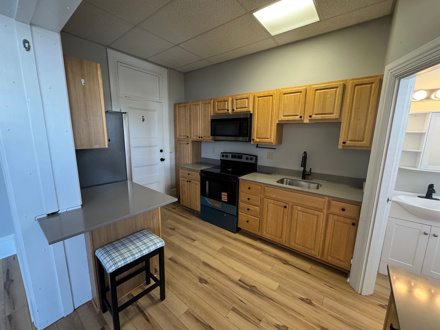 Rollinsford Apartment: 68 Front Street