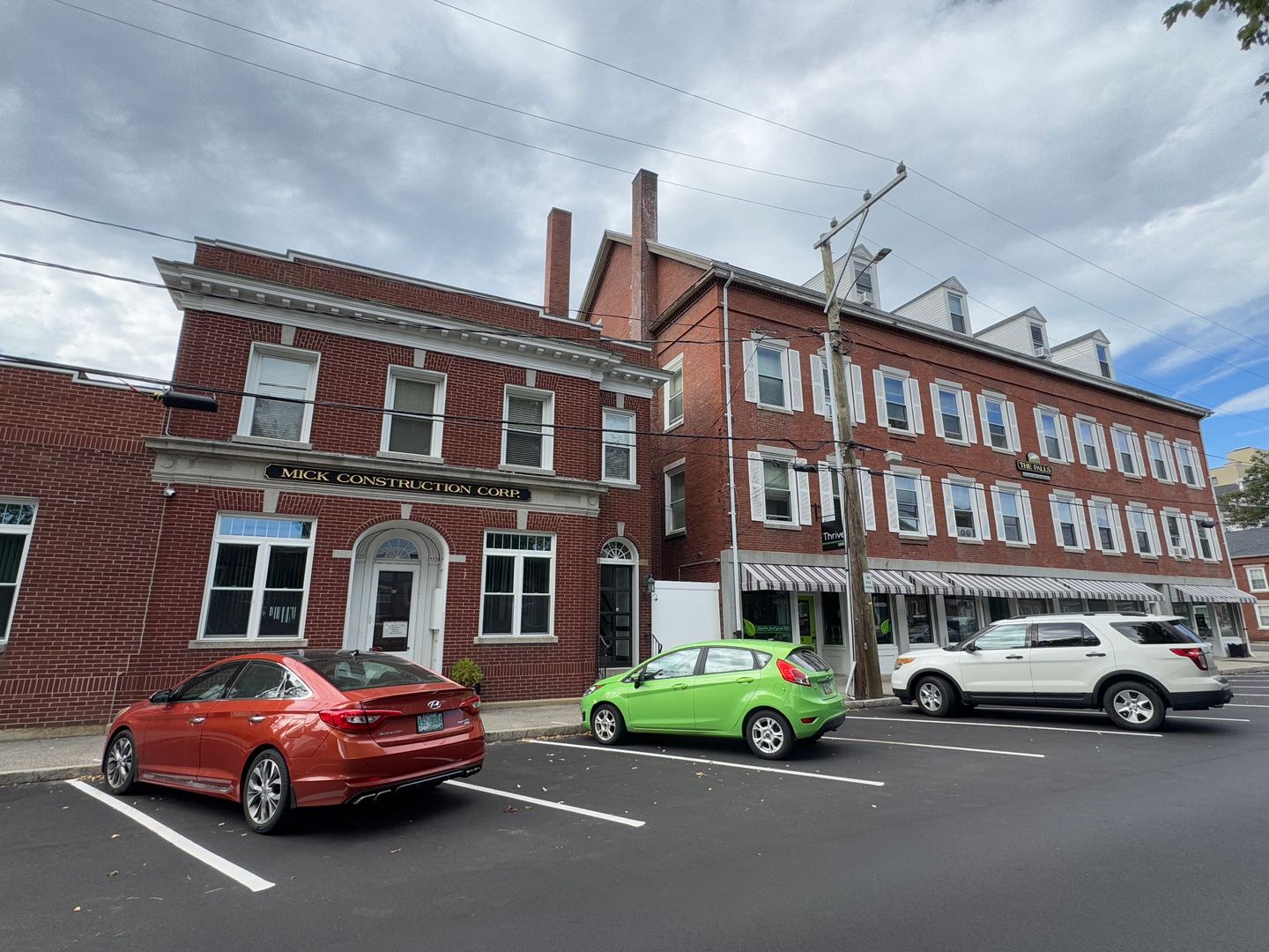 Rollinsford Apartment: 68 Front Street