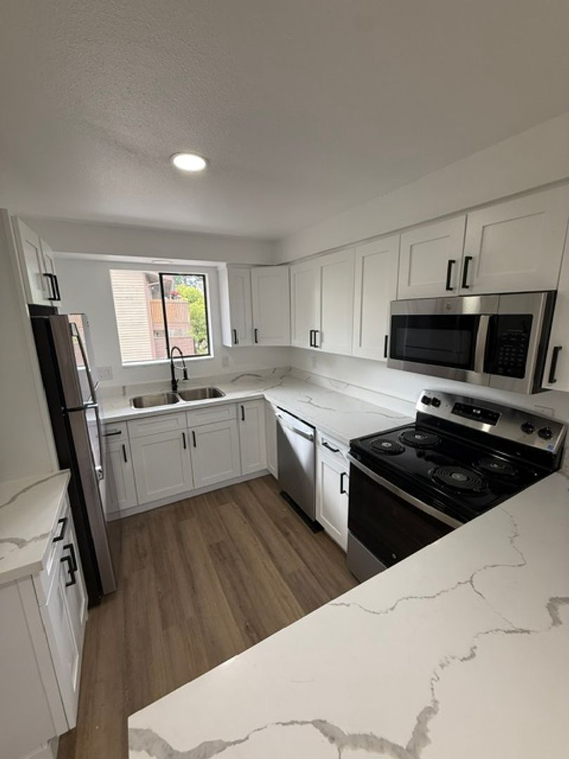 Everett, WA Apartment: 2517 Howard Ave