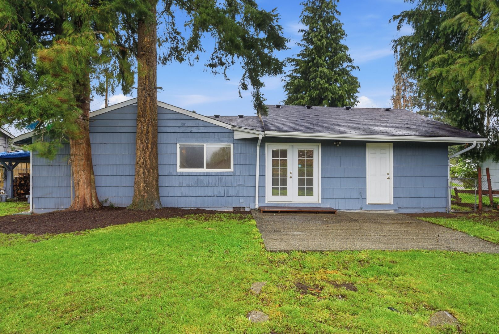 Renton1 House: 11851 SE 170th PL