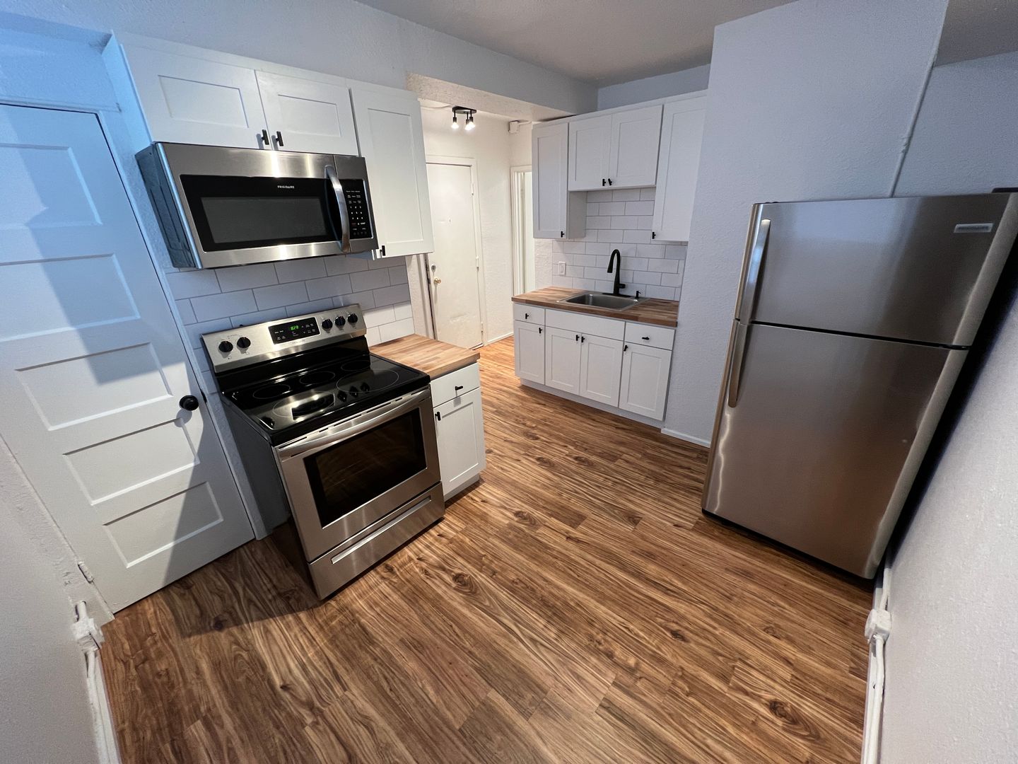 Tacoma Apartment: 1109 S 8th Street