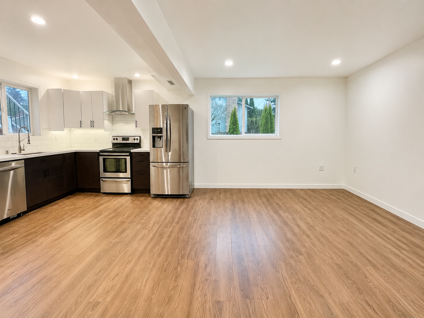 Seattle Apartment: 9640 30th Ave SW