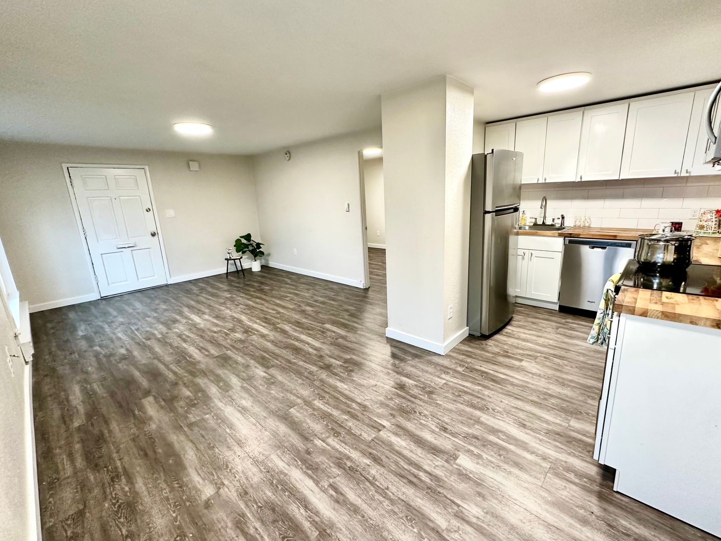 Tacoma Apartment: 5425 S M Street