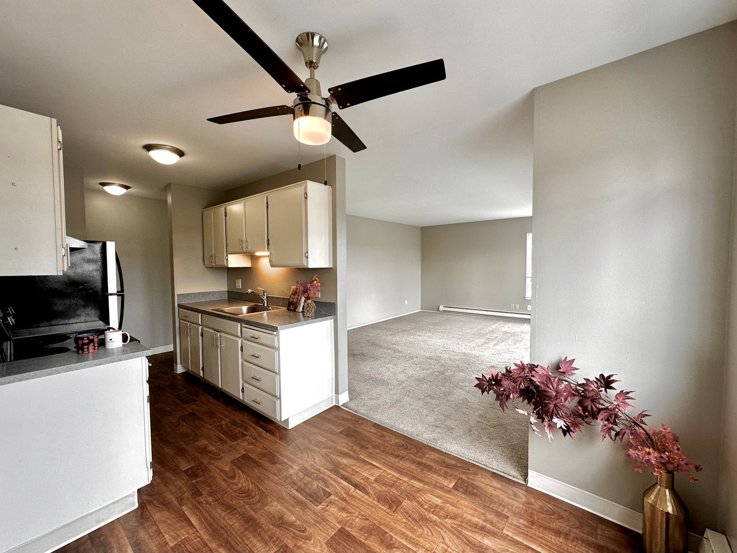 Renton Apartment: 201 Taylor Ave NW