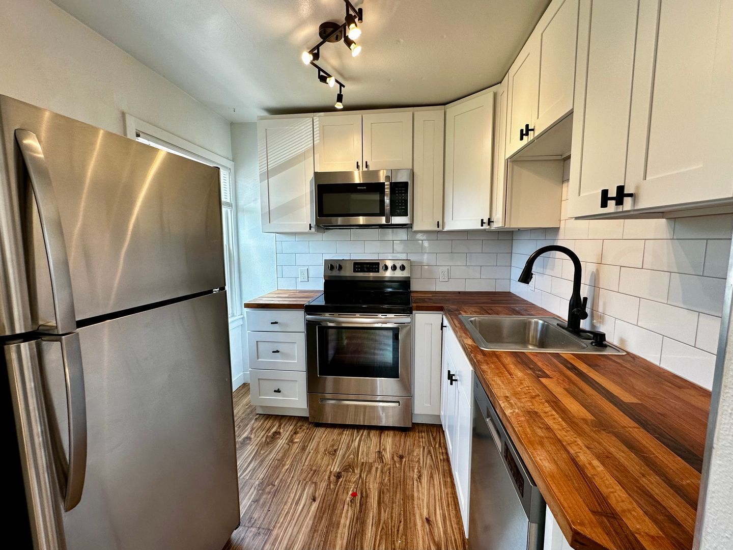 Tacoma Apartment: 1109 S 8th Street