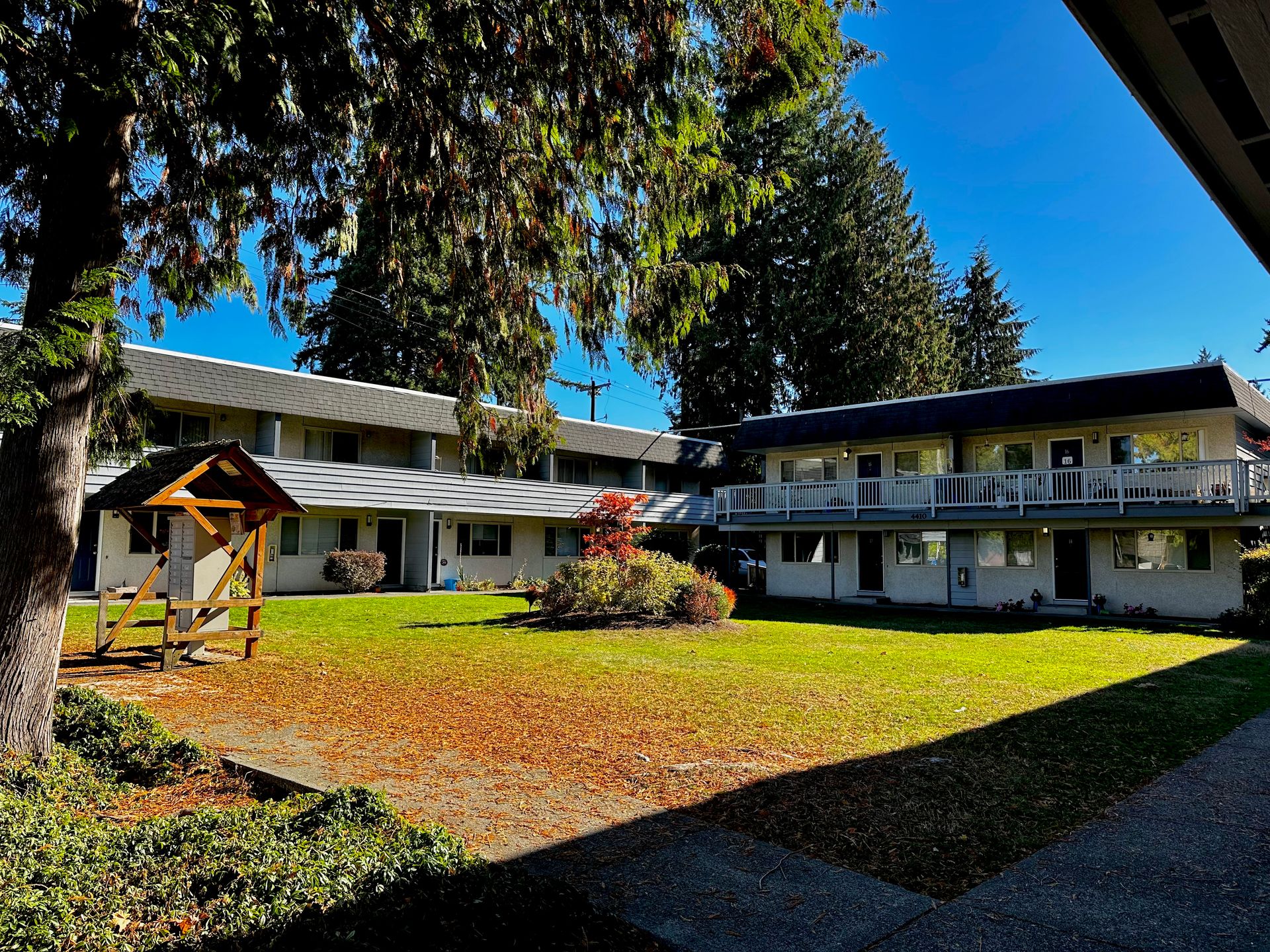 Lynnwood Apartment: 4410 176th Street Southwest