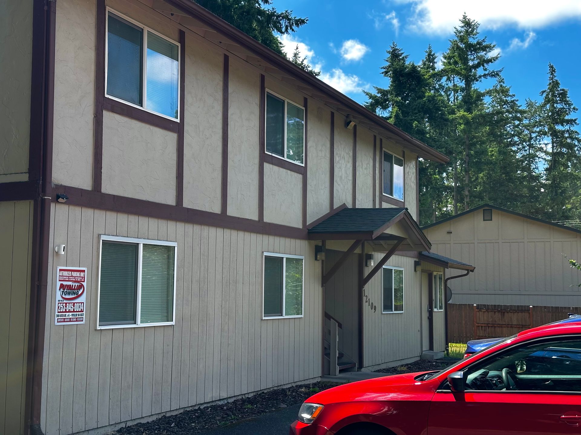 Puyallup Apartment: 12109 114th Ave Ct E