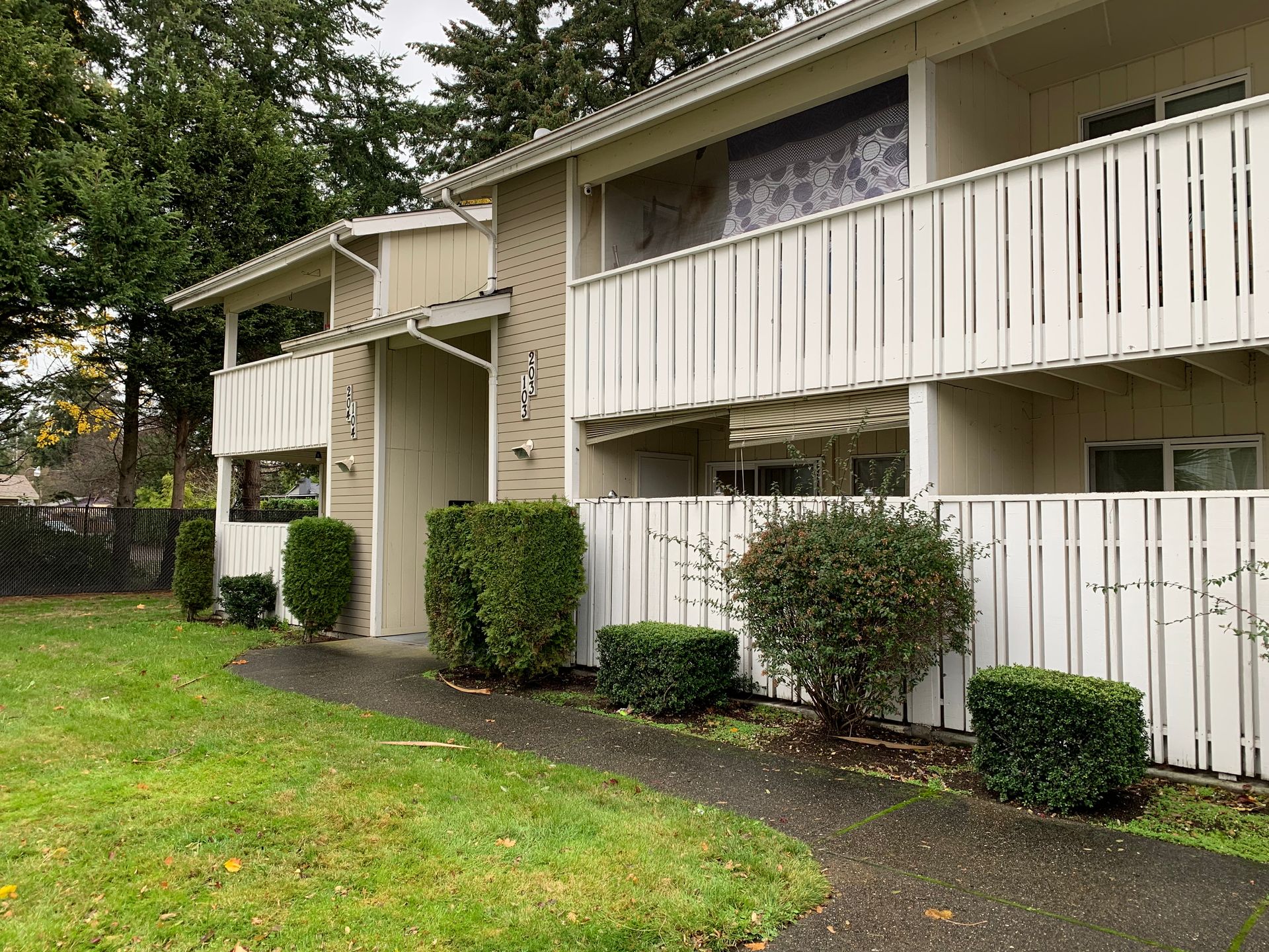 Tacoma Apartment: 4215 S 66th Street
