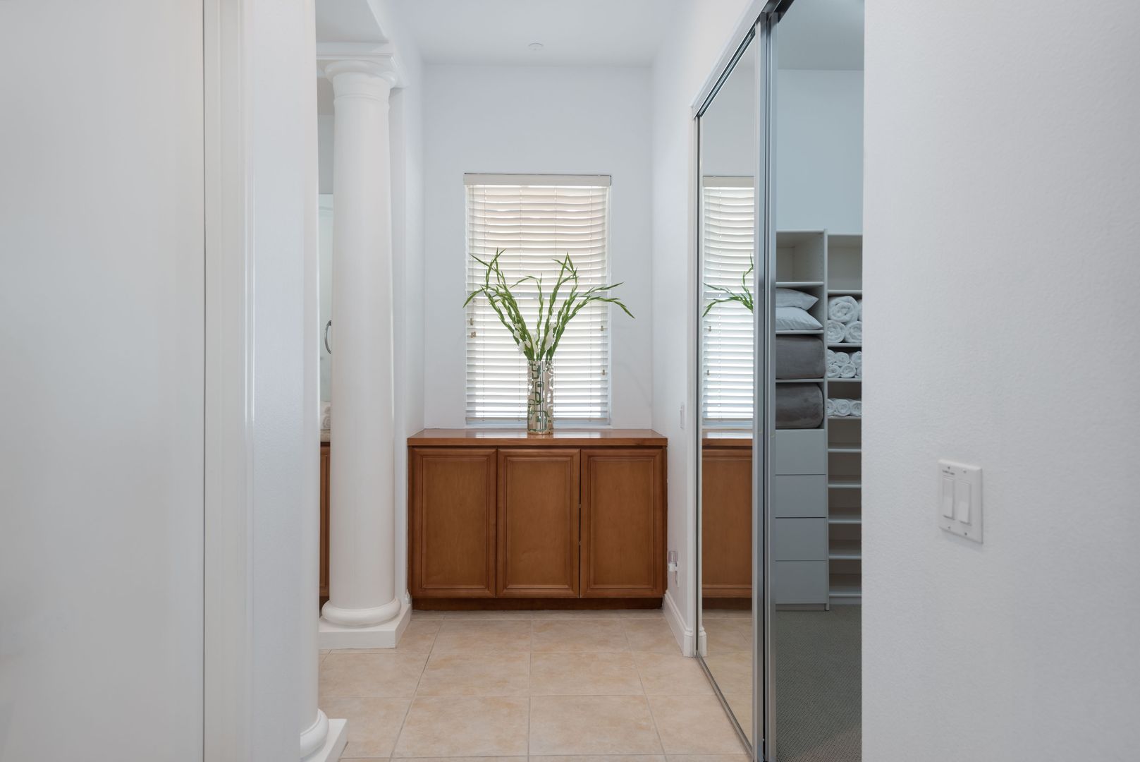 Laundry room at 45 Vista Encantada LLC