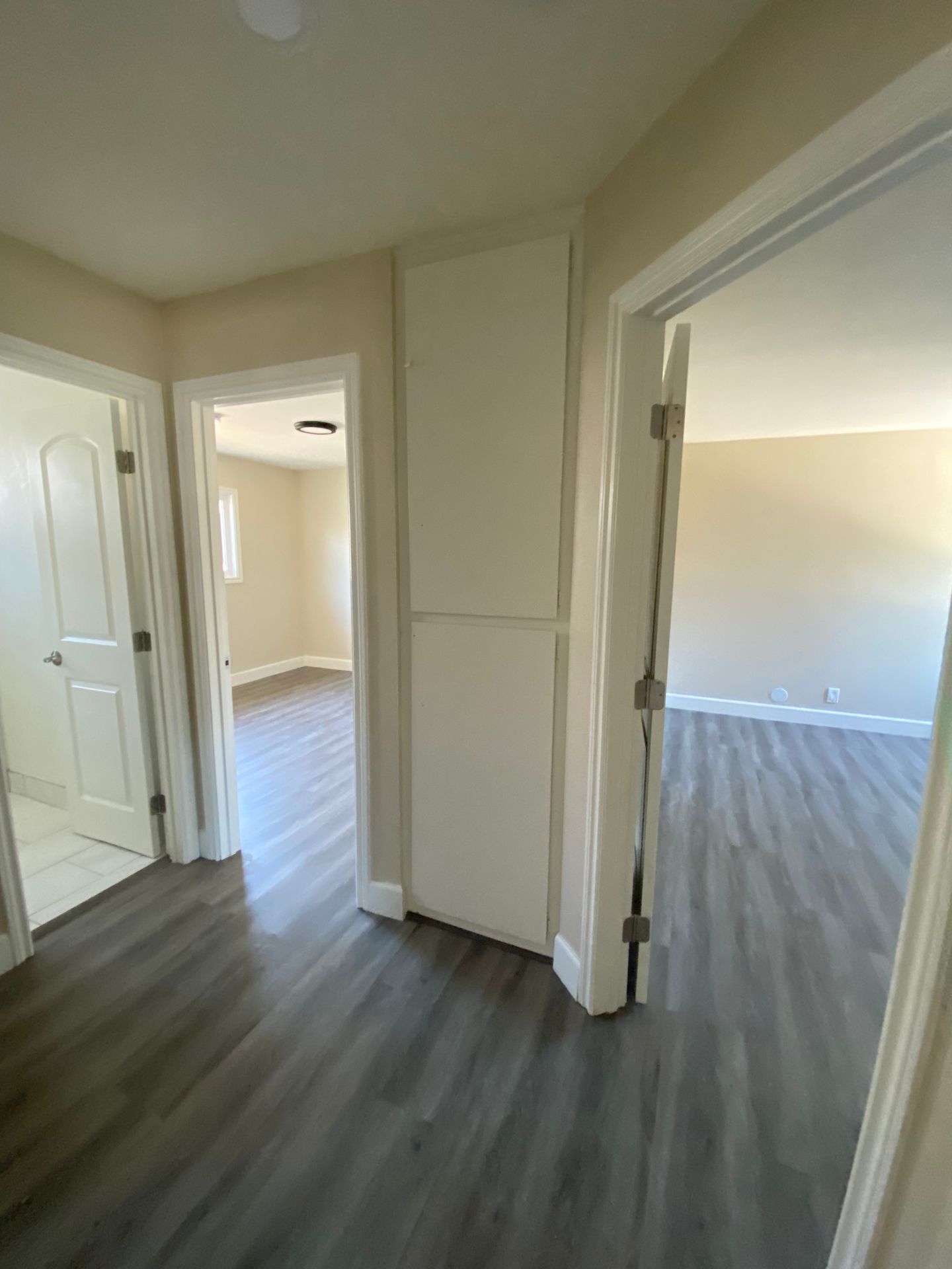 Hellman Apartments 9 of 12