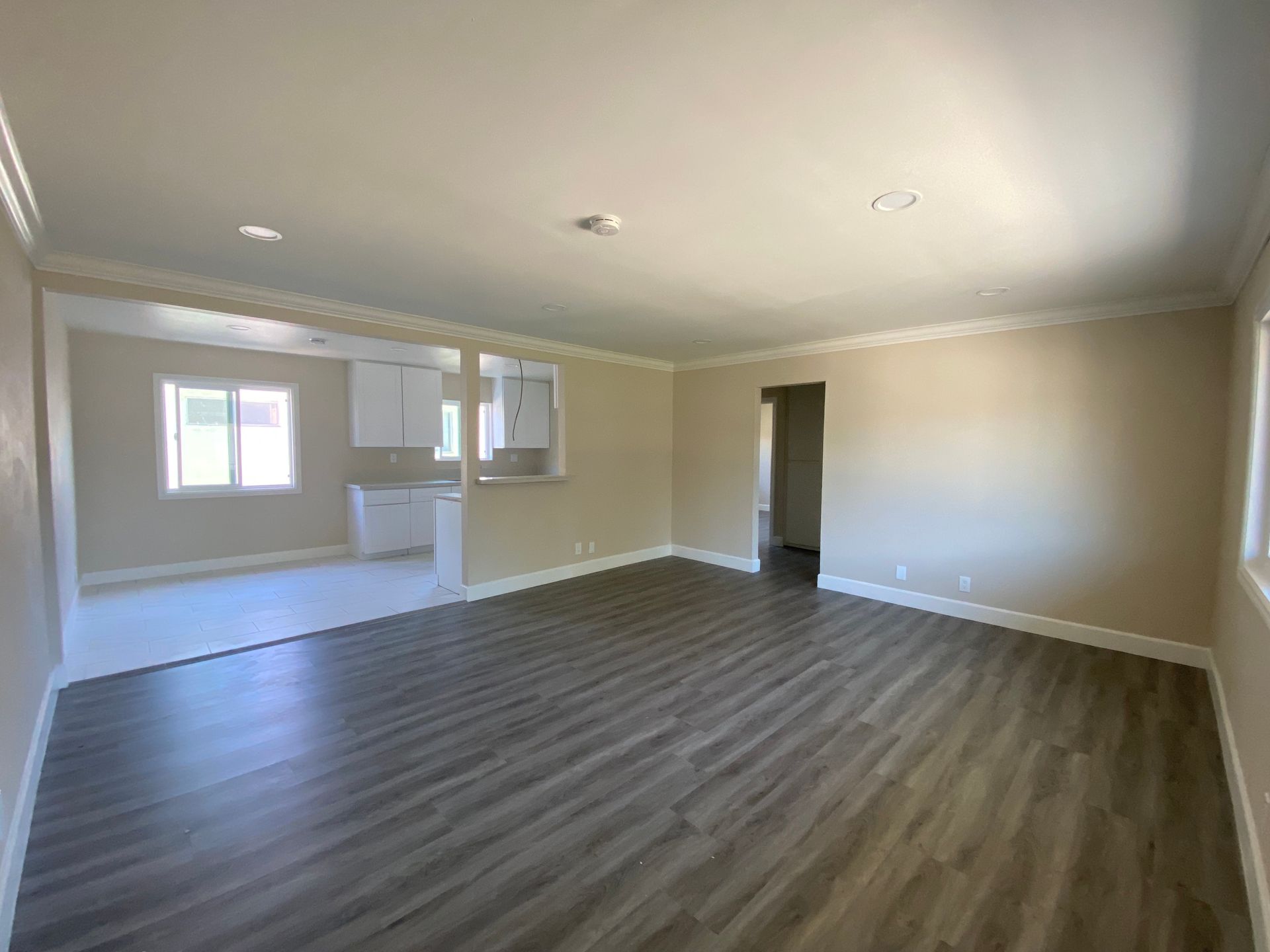 Hellman Apartments 3 of 12