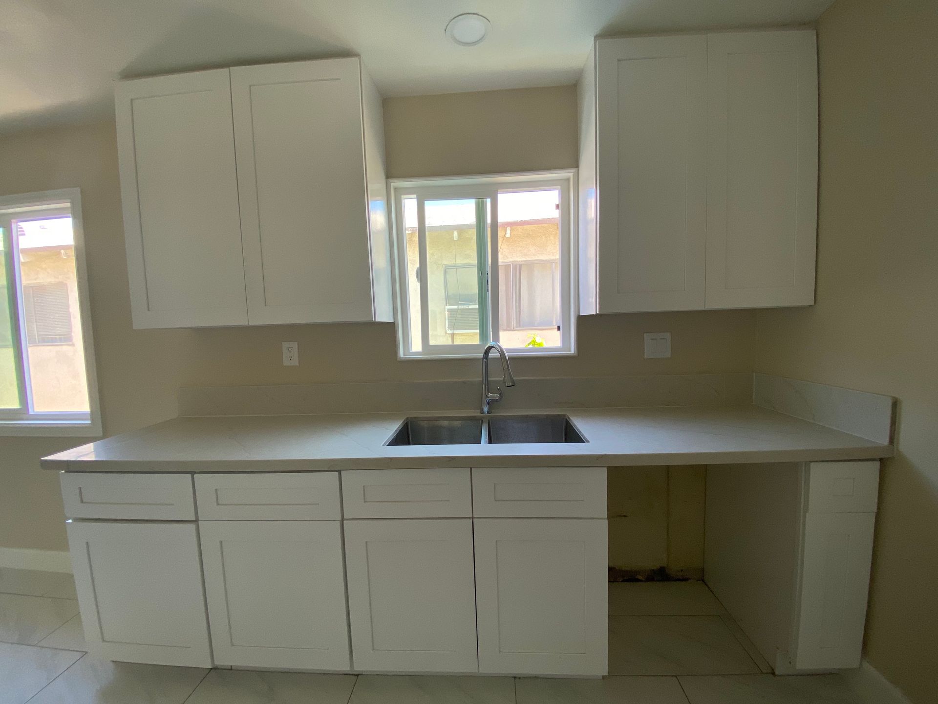 Hellman Apartments 7 of 12