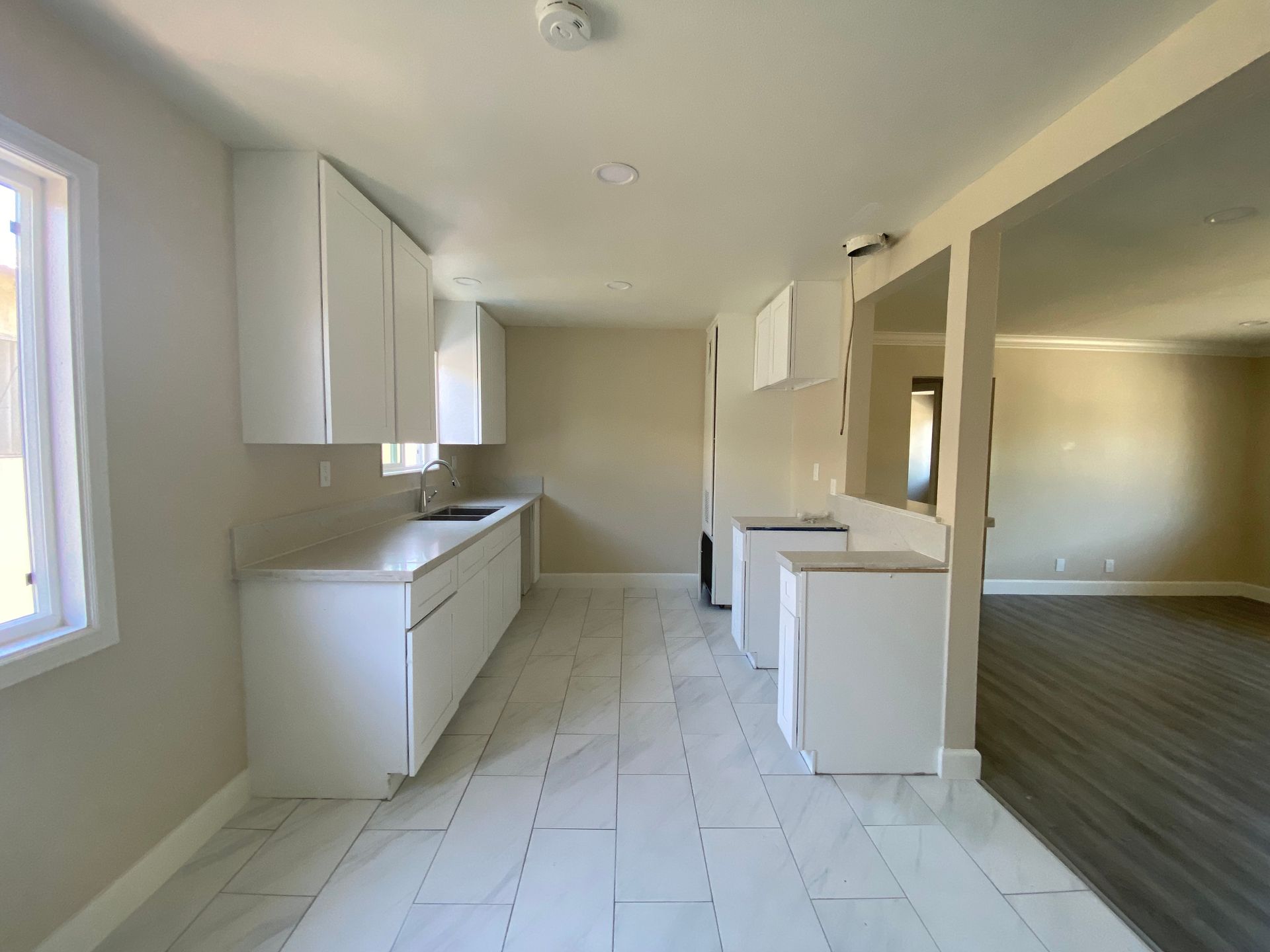 Hellman Apartments 6 of 12