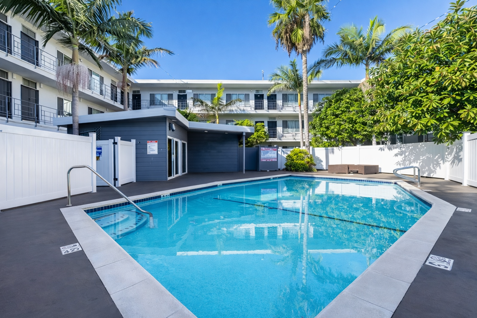 Gardena Apartment: 835 W. Rosecrans Ave