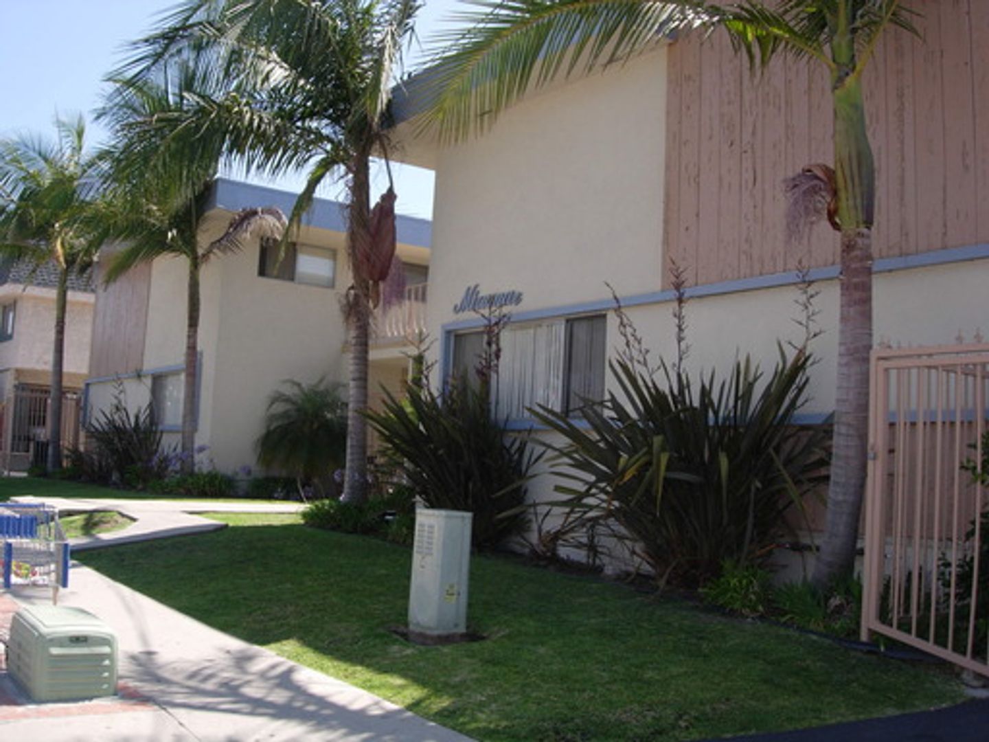 Lomita Apartment: 25843 Narbonne Ave