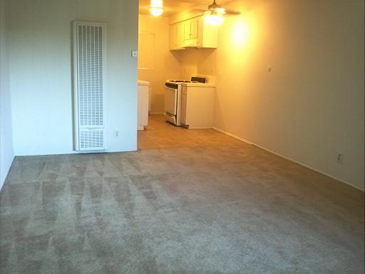Hawthorne Apartment: 14101 Doty Ave