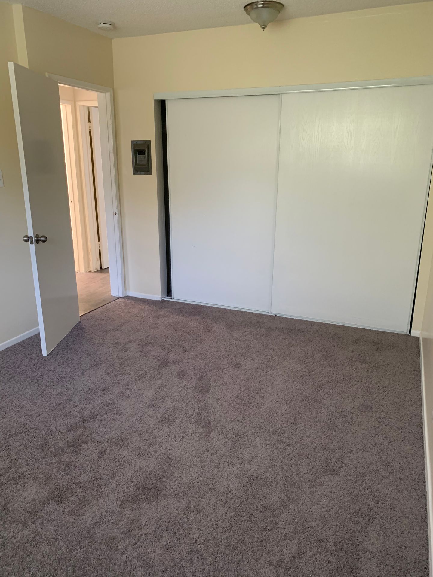 Long Beach Apartment: 1870 -1880 -1890 Harbor Ave.