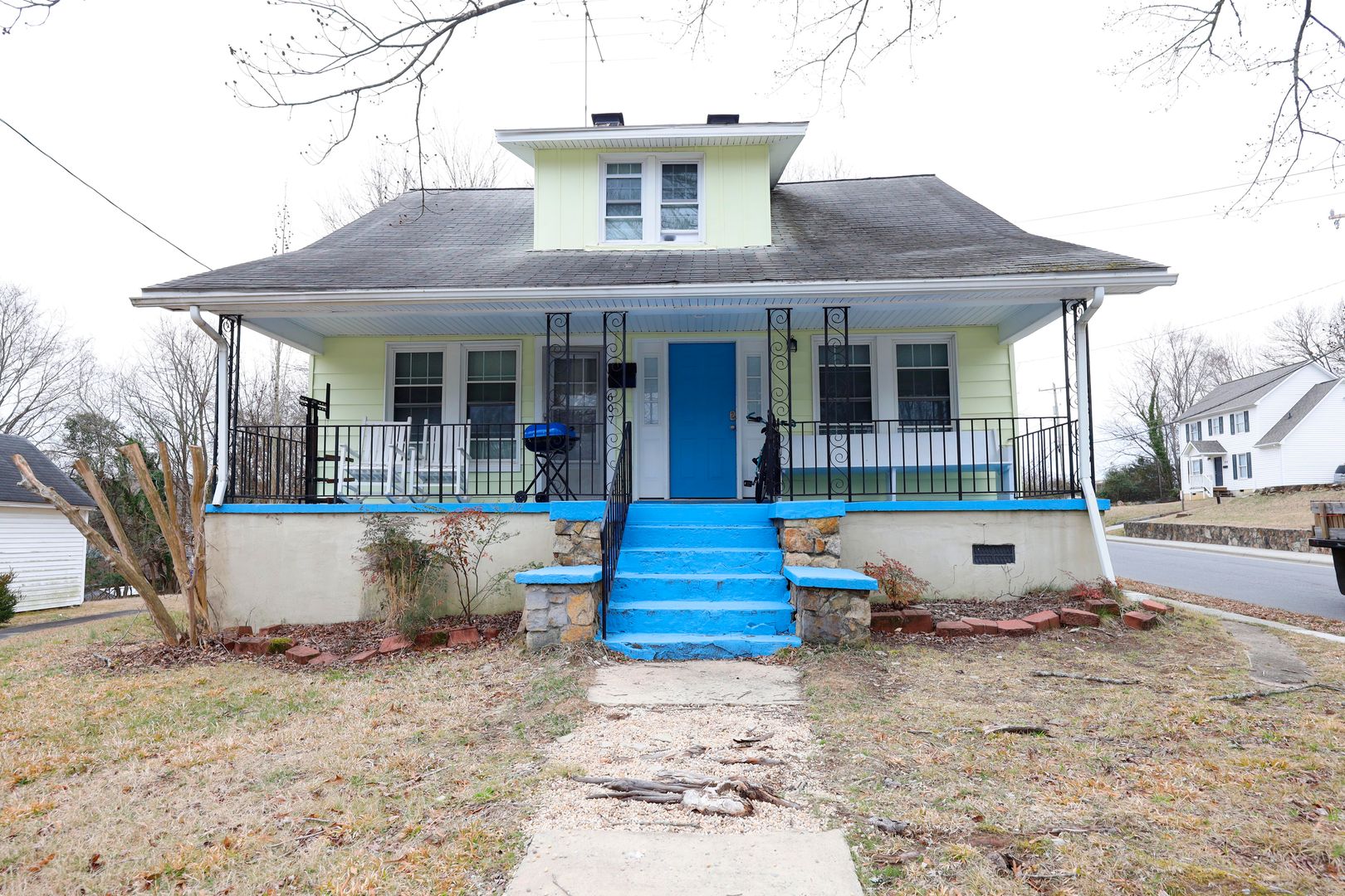 Chapel Hill House: 607 Church Street