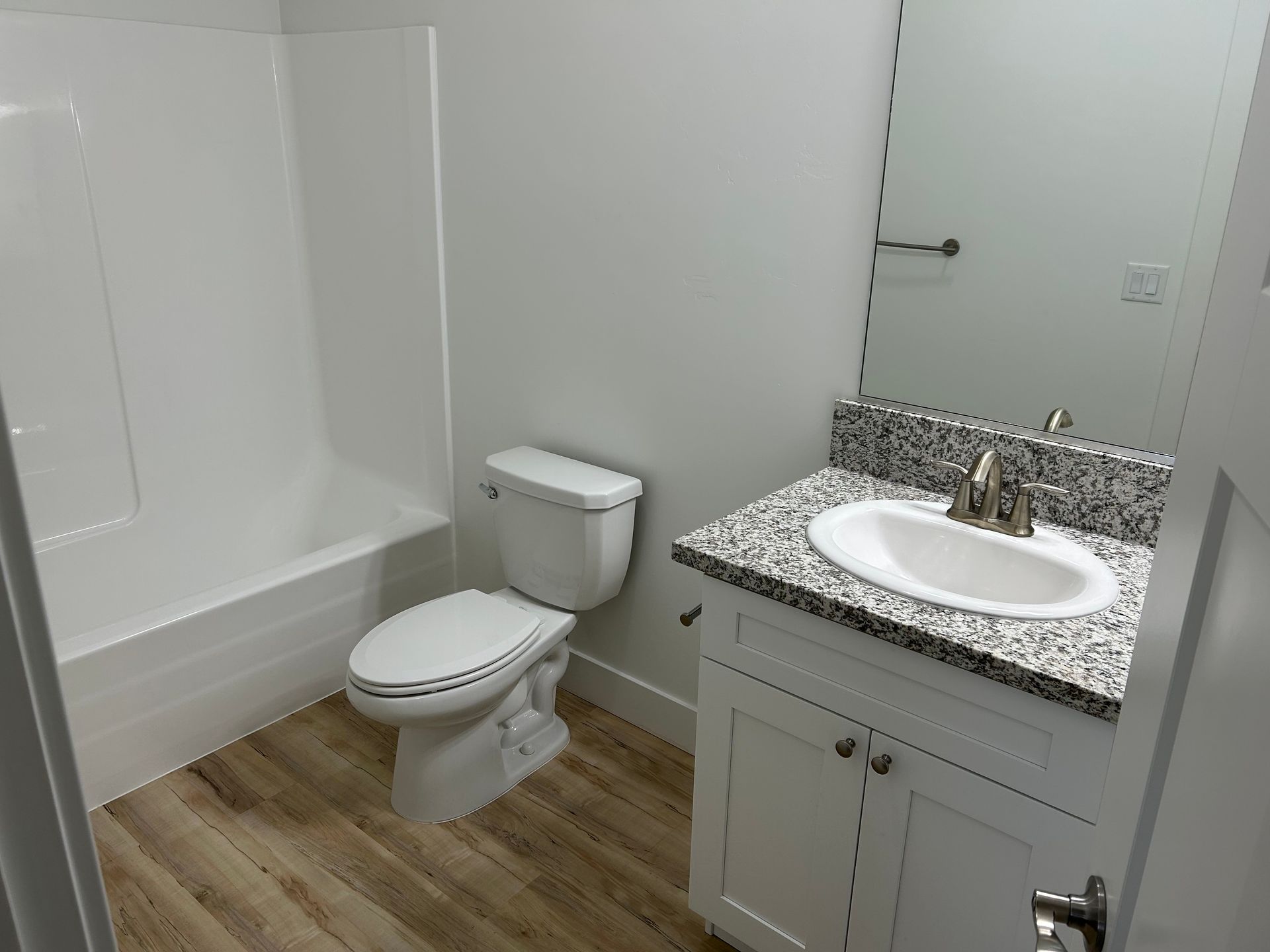 Hyde Park Apartments 3 of 12