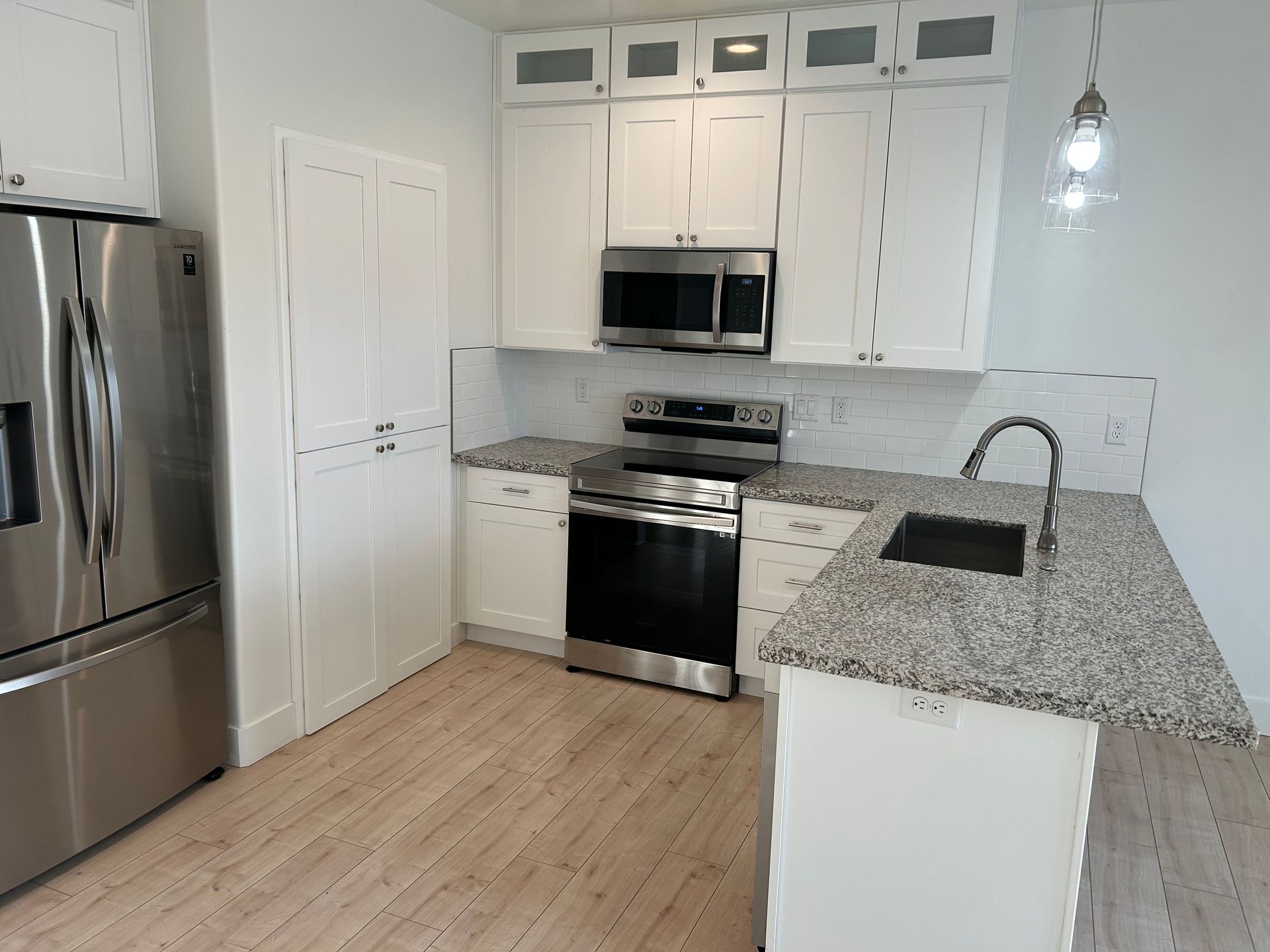 Hyde Park Apartments 2 of 12
