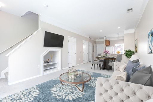 2 Bedroom Townhouse with 1 ½ Bathrooms
