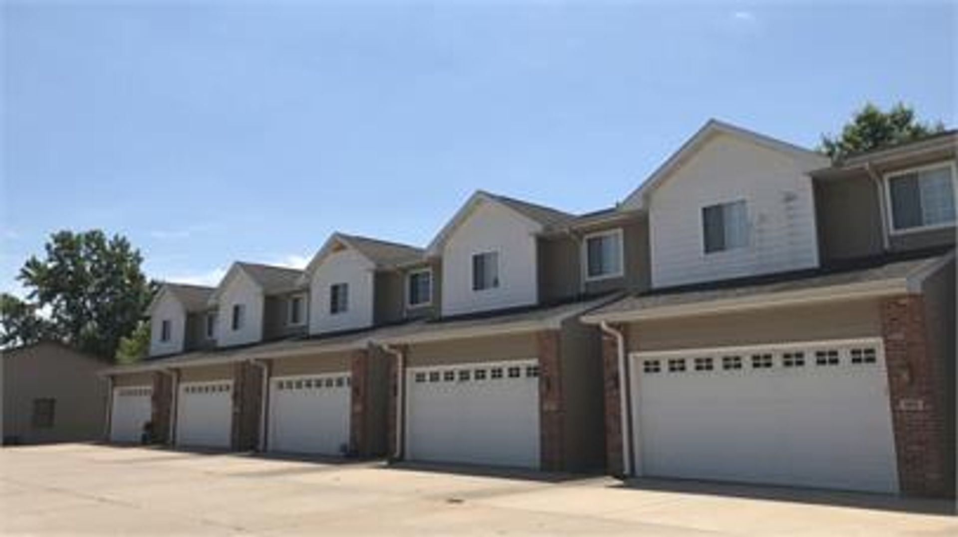 Chatham Apartment: 100-114 Wintergreen Drive