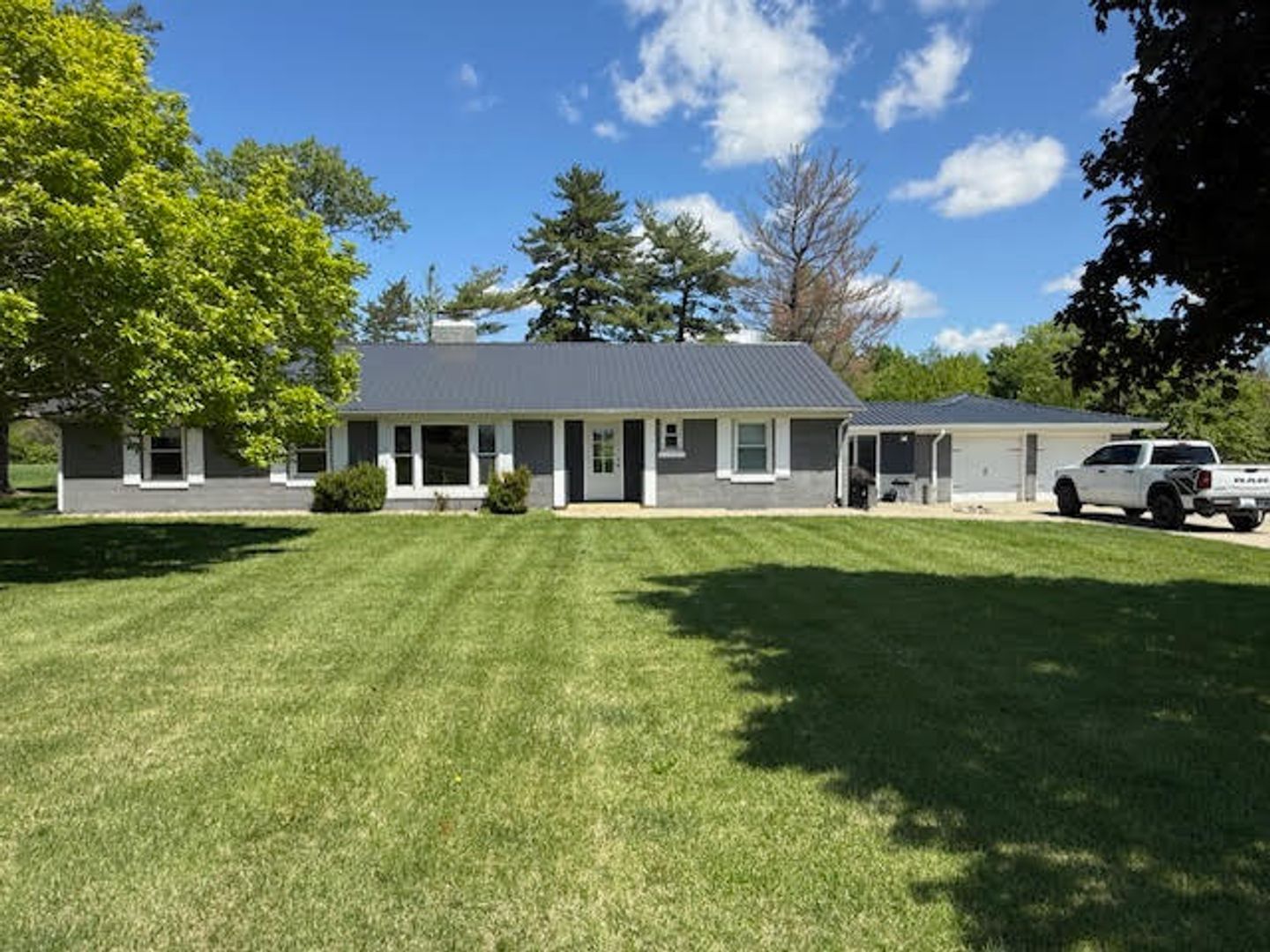 AUBURN House: 3313 BURNSTIEN RD