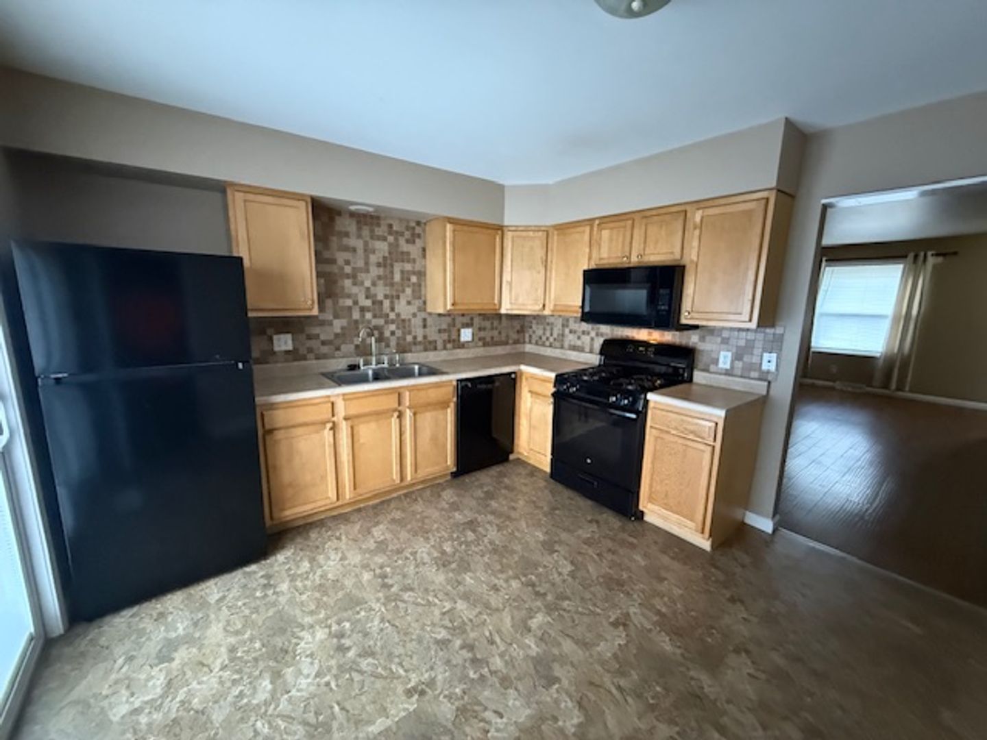 SPRINGFIELD Apartment: 2206 WESTCHESTER