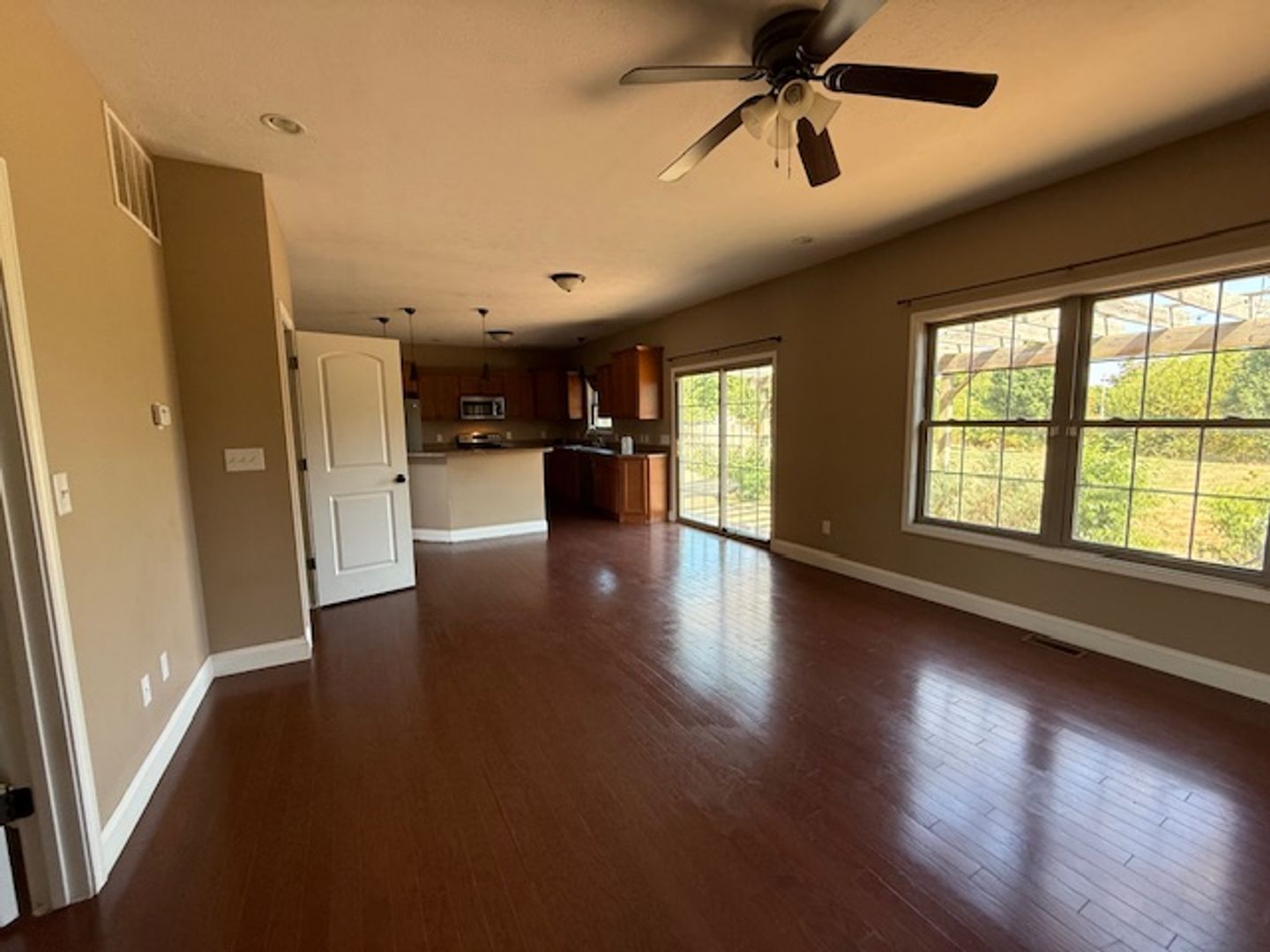 Chatham House: 616 Wintergreen Drive