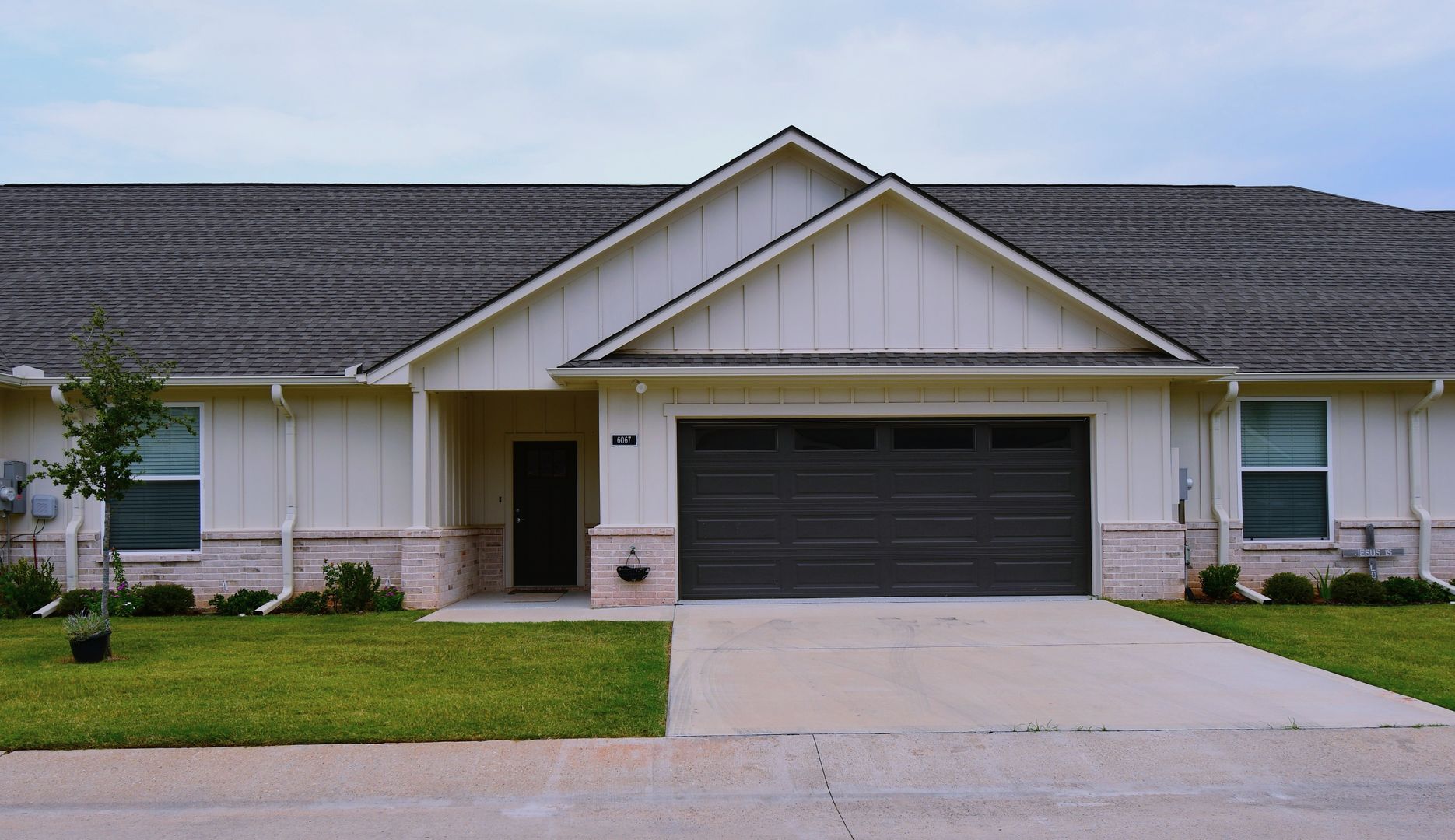 Rental at 6067 Hamilton Meadows Way