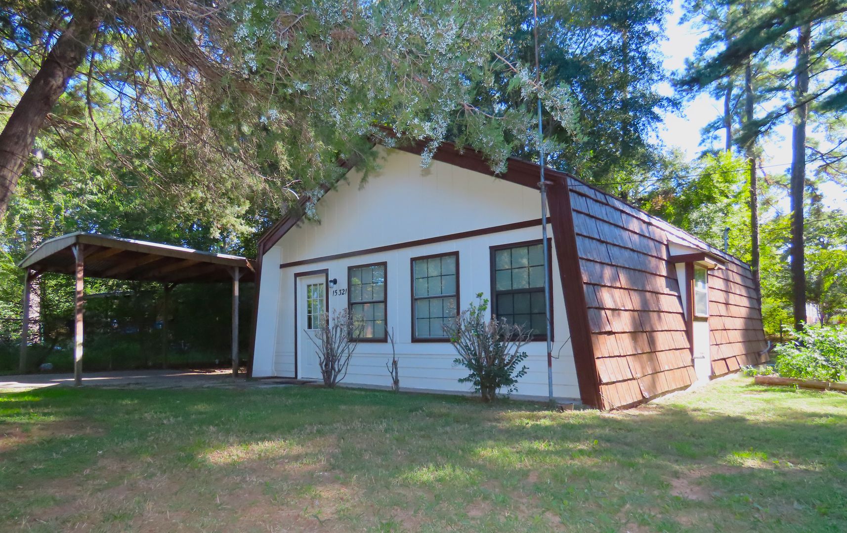 Bullard - Modest 2 Bedroom House on Tree-Shaded Lot 