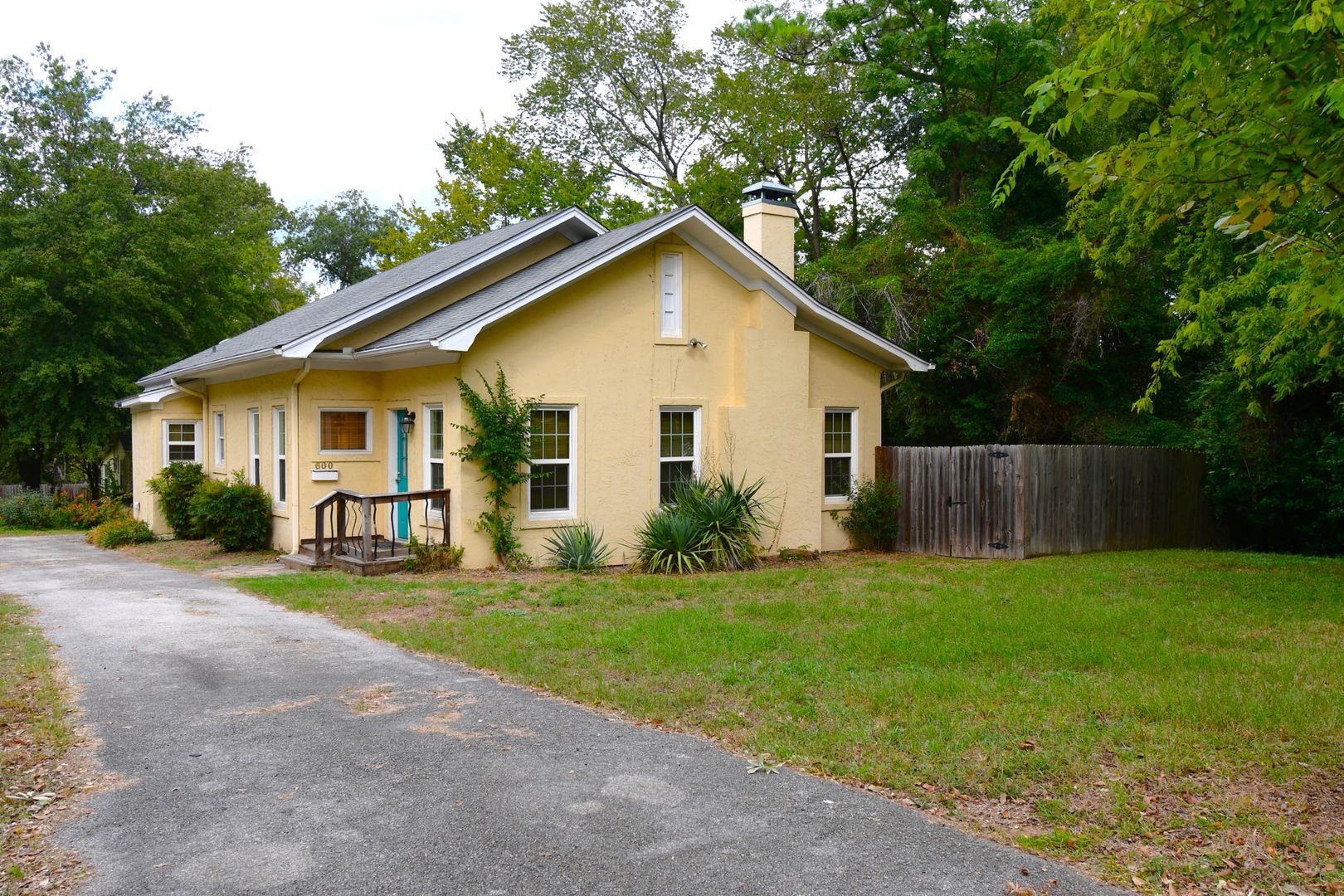 Rental at 600 E Frazier St