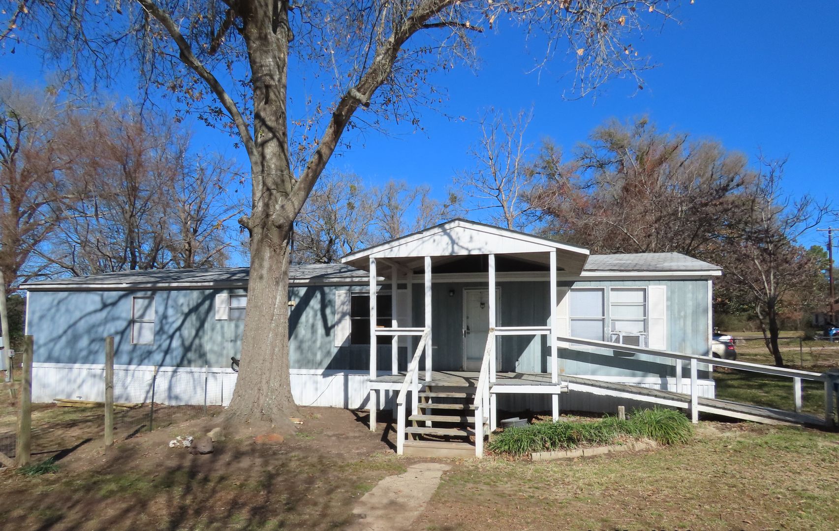 Tyler House: 1386 CR 1128