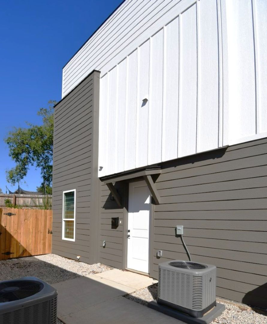 Rental at 1204 E Earle St