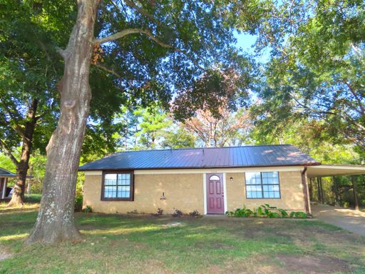 Beautifully Updated 2 Bedroom House on Wooded Lot – photo 1