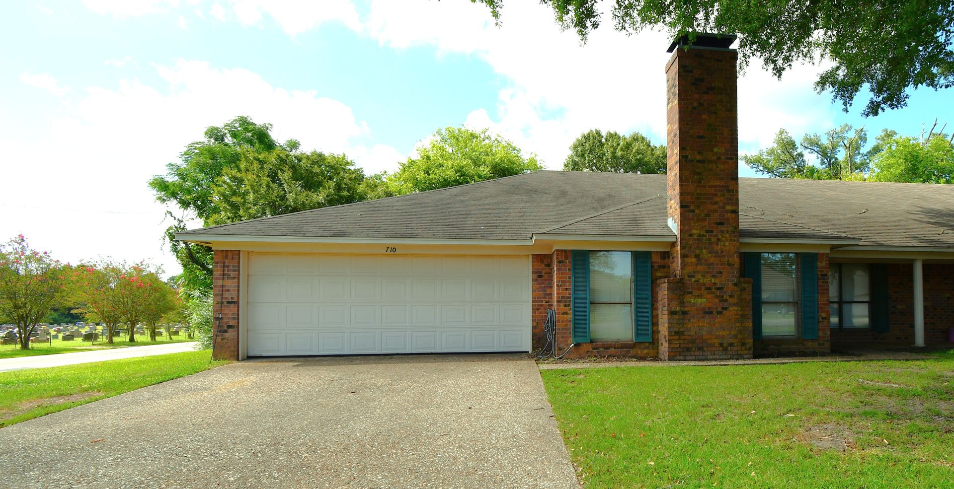 Rental at 710 Kelli Ln