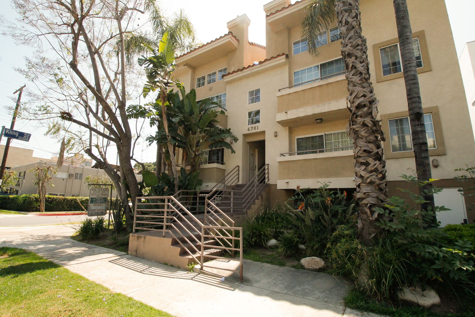 Sherman Oaks Apartment: 4701 Fulton Ave.